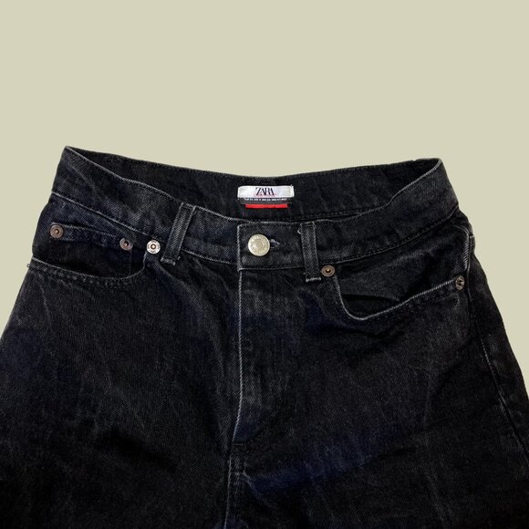 Zara Black Straight Leg Jeans - Picture 3 of 4
